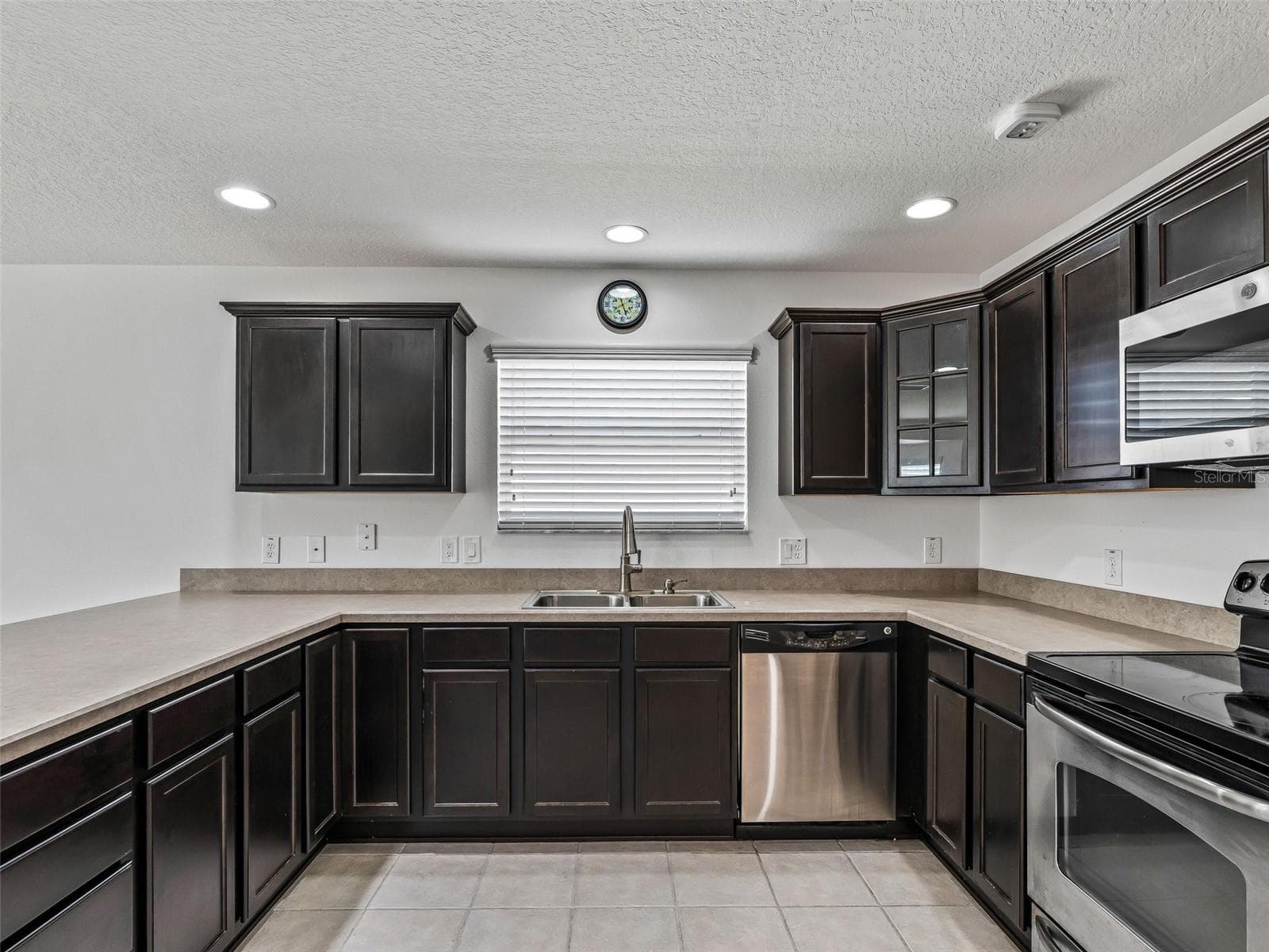 Single Family Residence at 764 BAISLEY TRL, THE VILLAGES, photo 4 of 42
