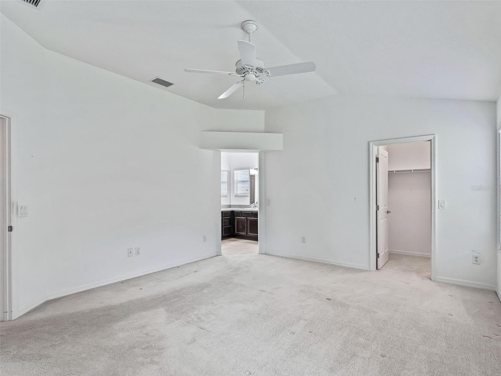 Single Family Residence at 764 BAISLEY TRL, THE VILLAGES, photo 17 of 42