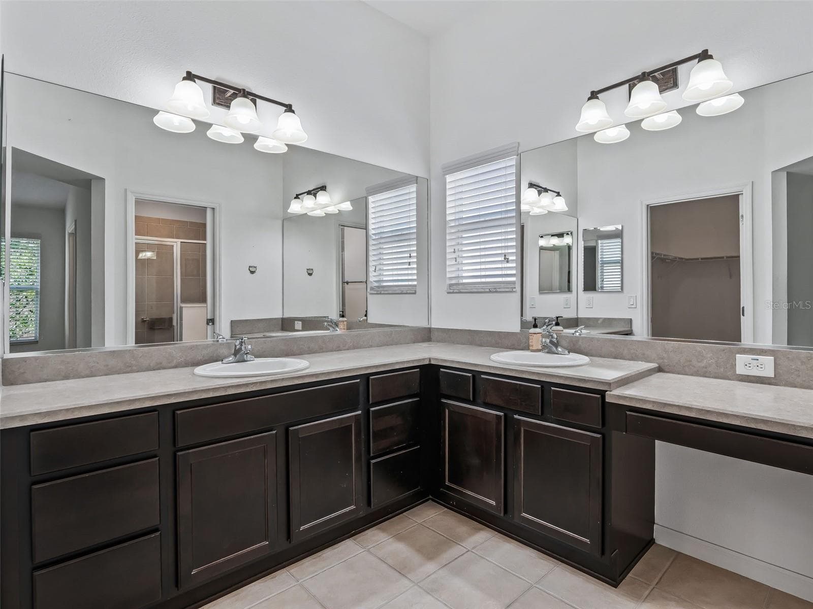 Single Family Residence at 764 BAISLEY TRL, THE VILLAGES, photo 18 of 42