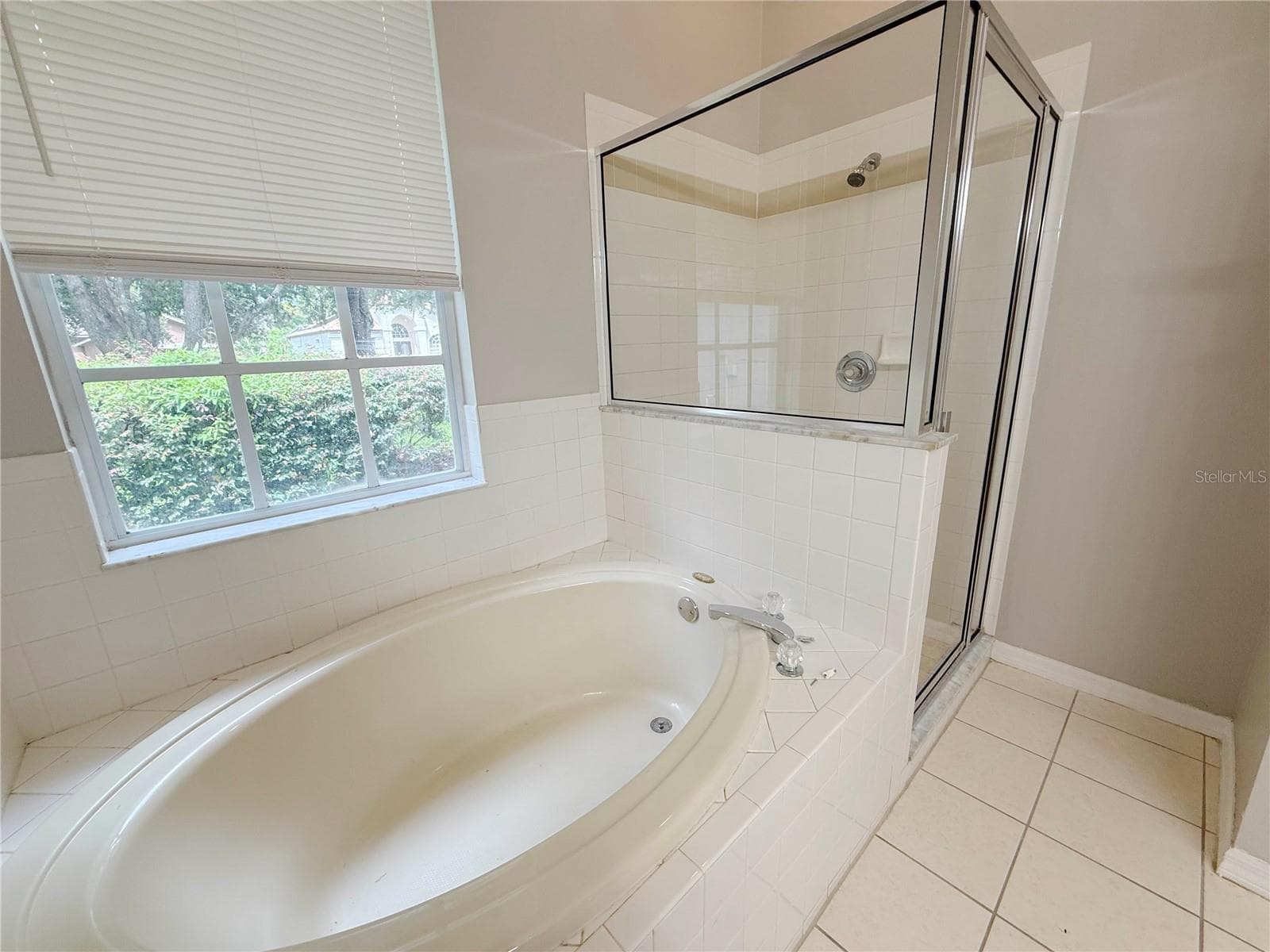 Single Family Residence at 3510 AUTUMN GLEN DR, VALRICO, photo 14 of 18