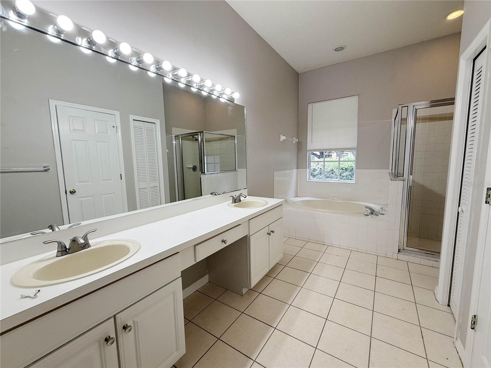 Single Family Residence at 3510 AUTUMN GLEN DR, VALRICO, photo 15 of 18