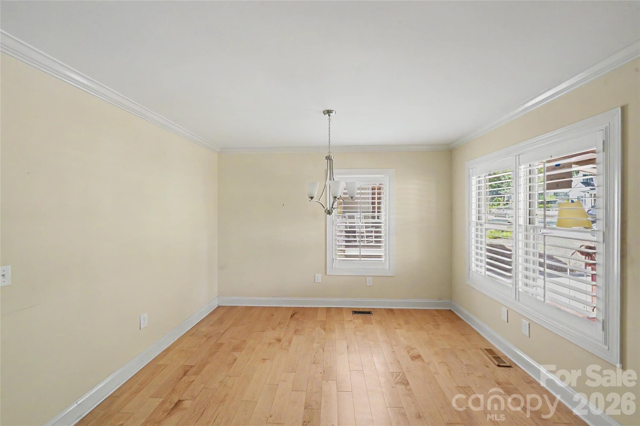 Single Family Residence at 1512 Ivey Drive, Charlotte, photo 17 of 32