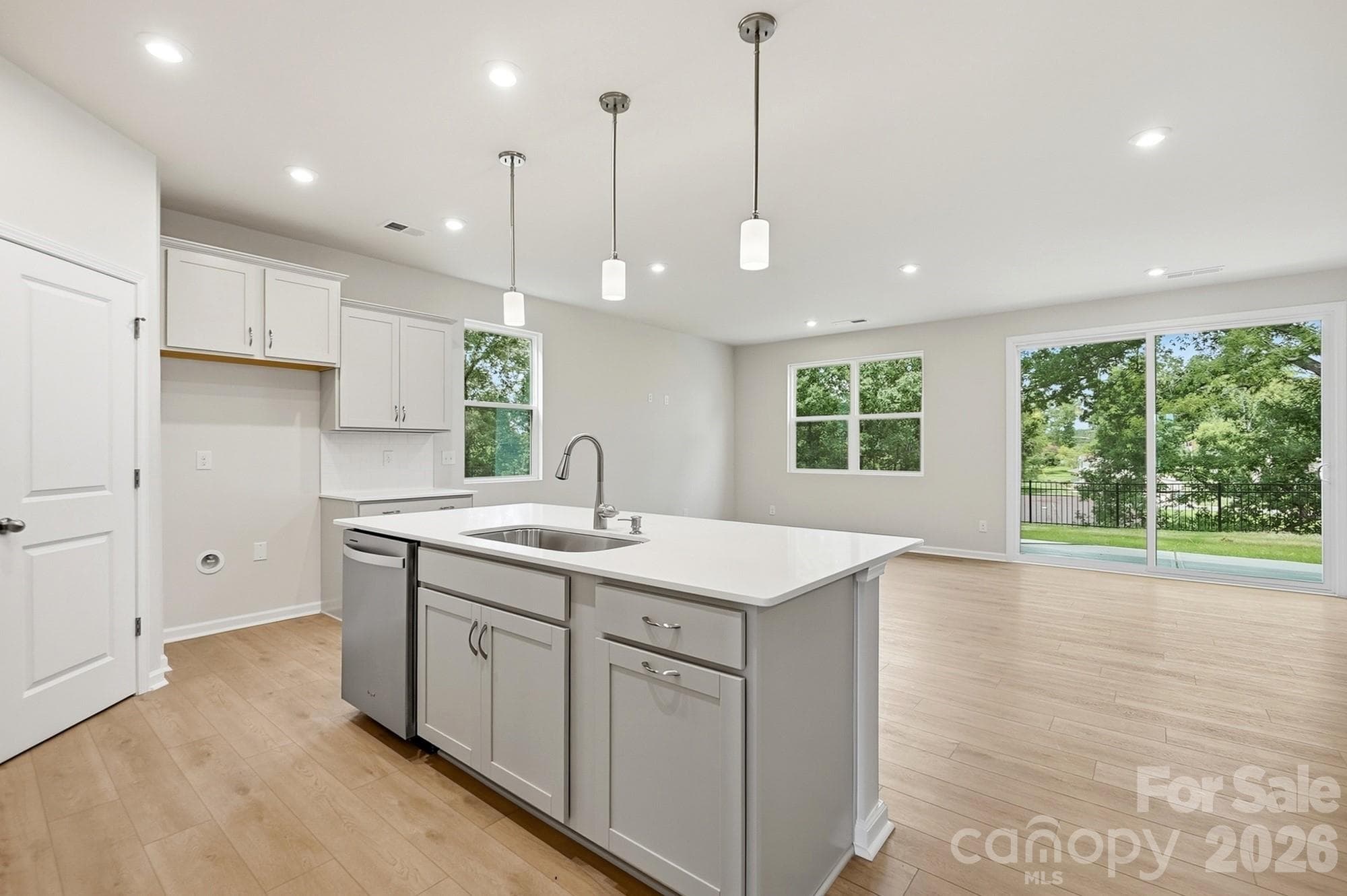 Single Family Residence at 2724 Phoenix Court, Gastonia, photo 15 of 40