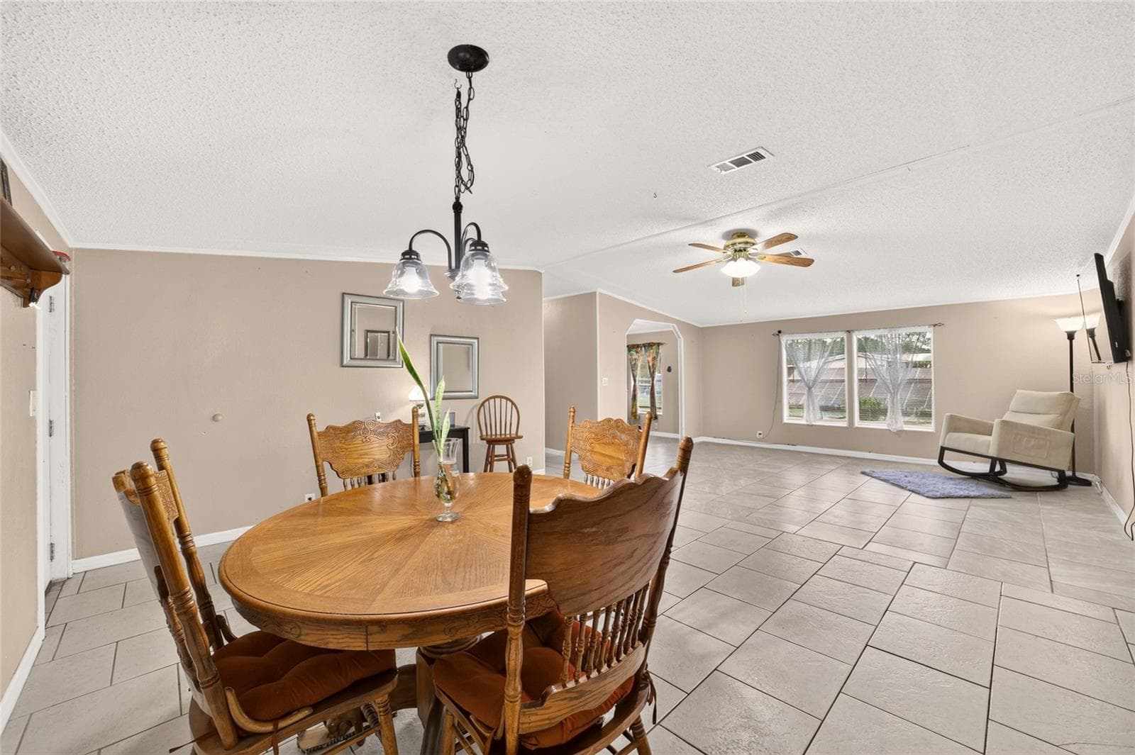 Dining Room - 15355 SE 113TH STREET RD, OCKLAWAHA