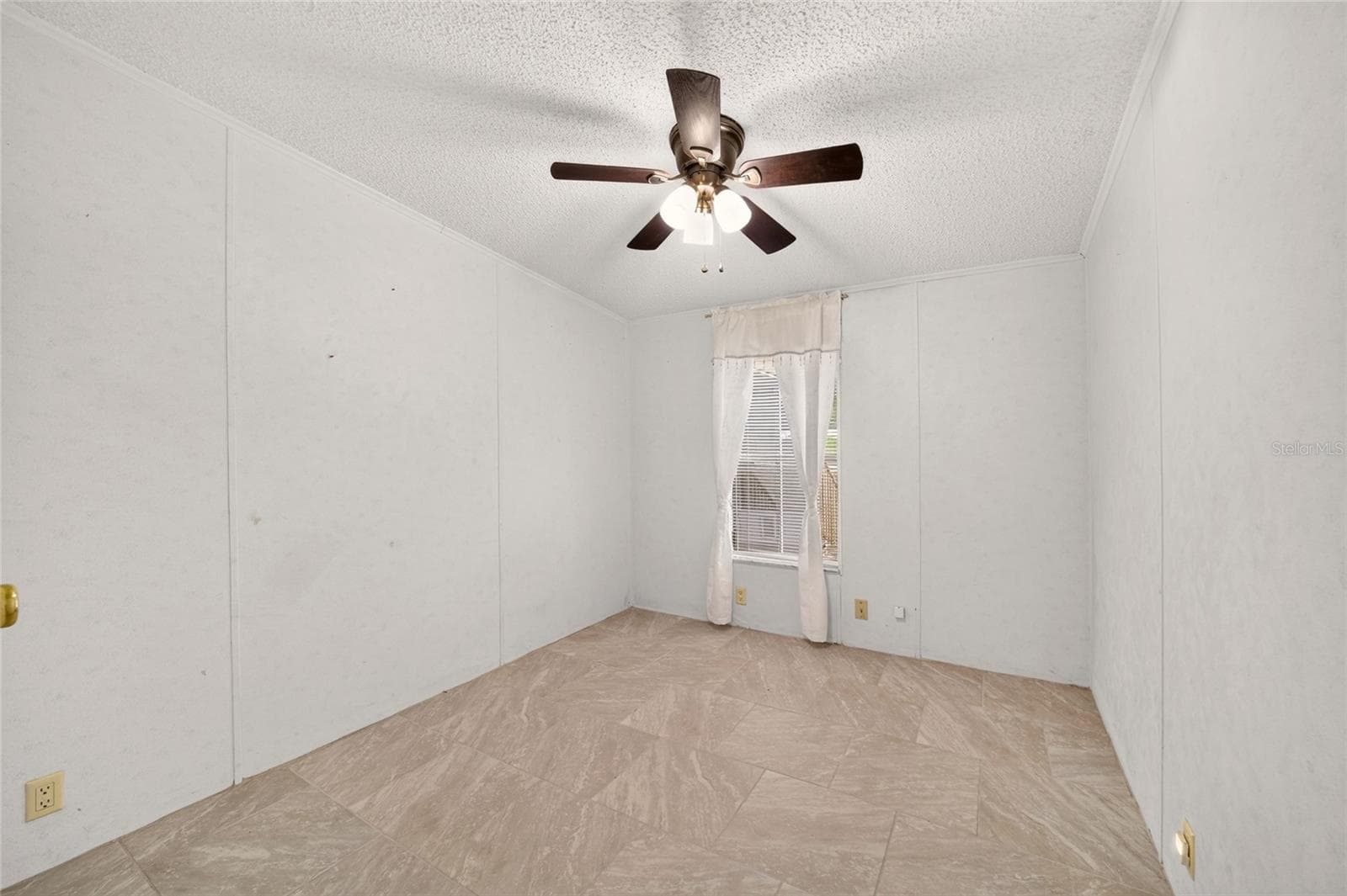 2nd Bedroom - 15355 SE 113TH STREET RD, OCKLAWAHA