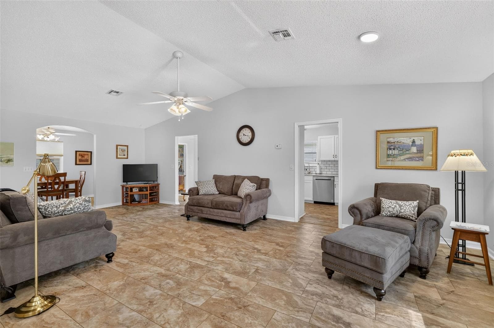 Single Family Residence at 815 GRAND VISTA TRL, LEESBURG, photo 5 of 31