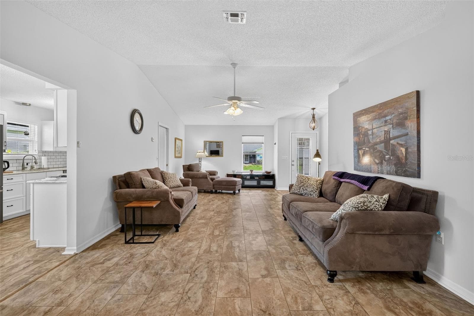 Single Family Residence at 815 GRAND VISTA TRL, LEESBURG, photo 7 of 31