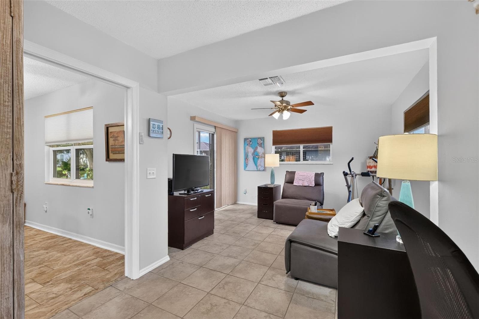 Single Family Residence at 815 GRAND VISTA TRL, LEESBURG, photo 10 of 31