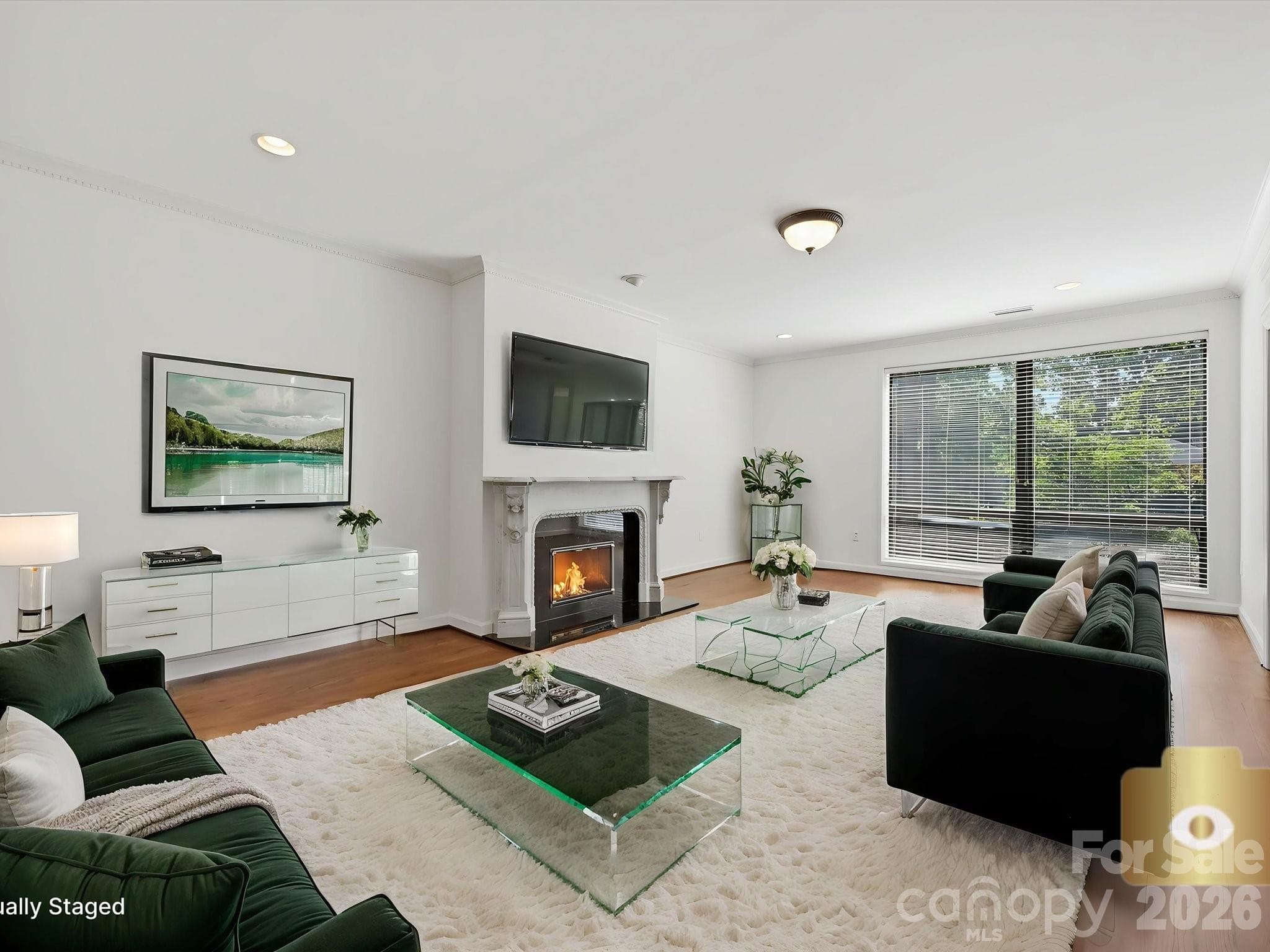 806 Cherokee Road