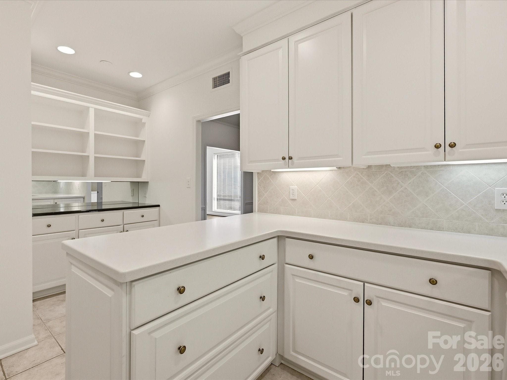 Storage or display cabinet in kitchen - 806 Cherokee Road, Charlotte