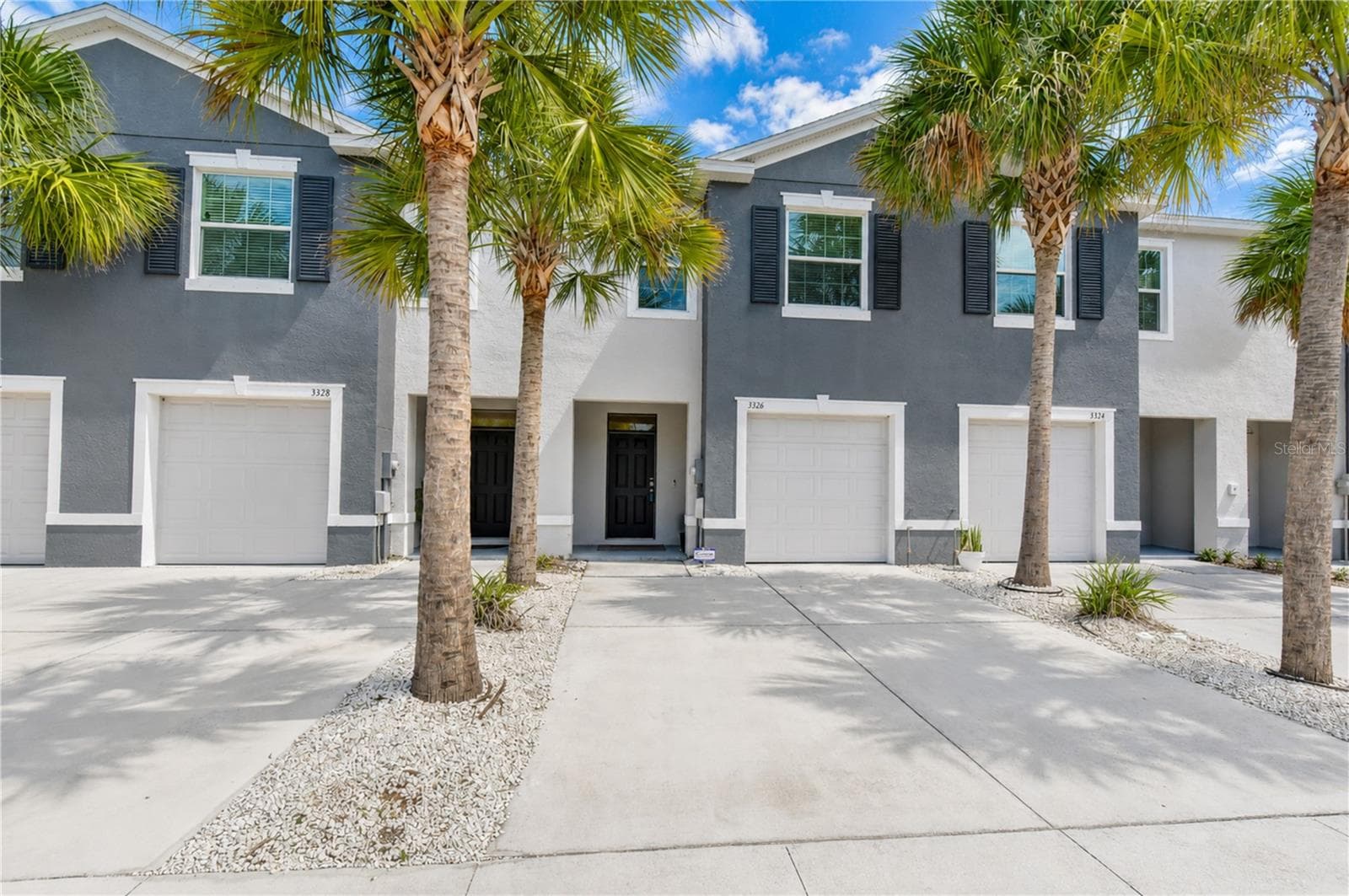 3326 PLEASANT WILLOW CT