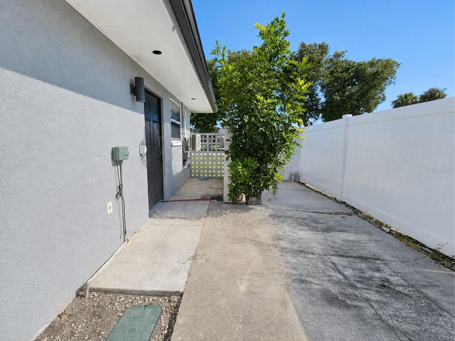 Single Family Residence at 1419 SHELBY PKWY, CAPE CORAL, photo 38 of 50