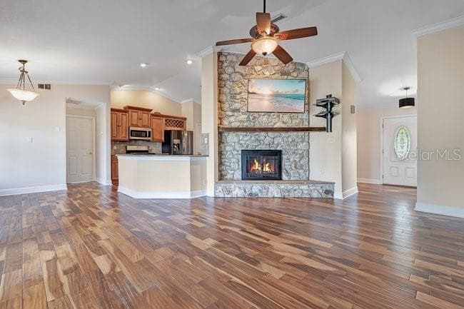 Single Family Residence at 4512 BRIDGEWATER DR, ORLANDO, photo 4 of 52