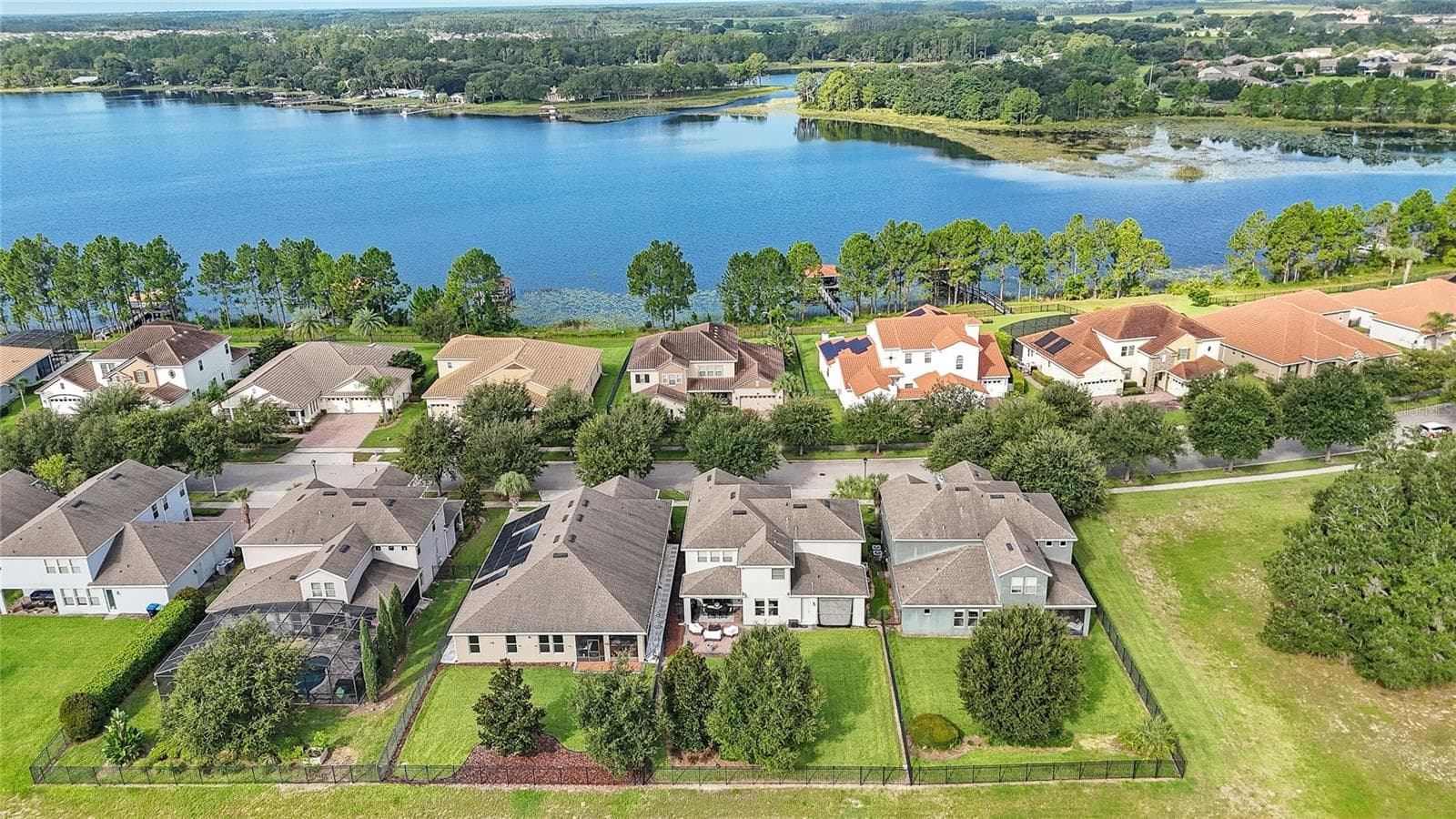 Single Family Residence at 15671 MARINA BAY DR, WINTER GARDEN, photo 43 of 46
