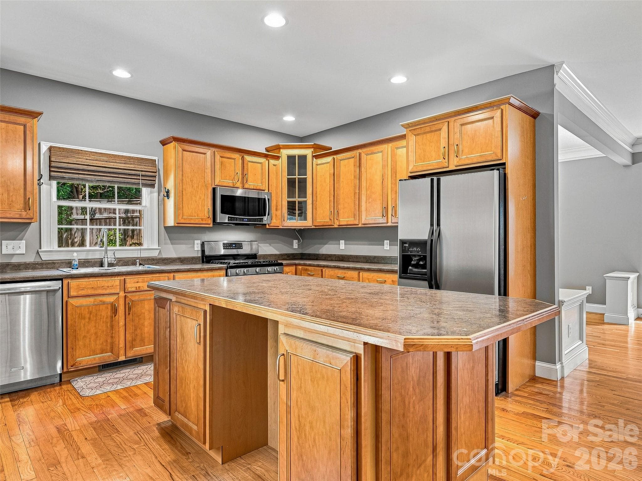 Single Family Residence at 5 Amelia Court, Arden, photo 12 of 39