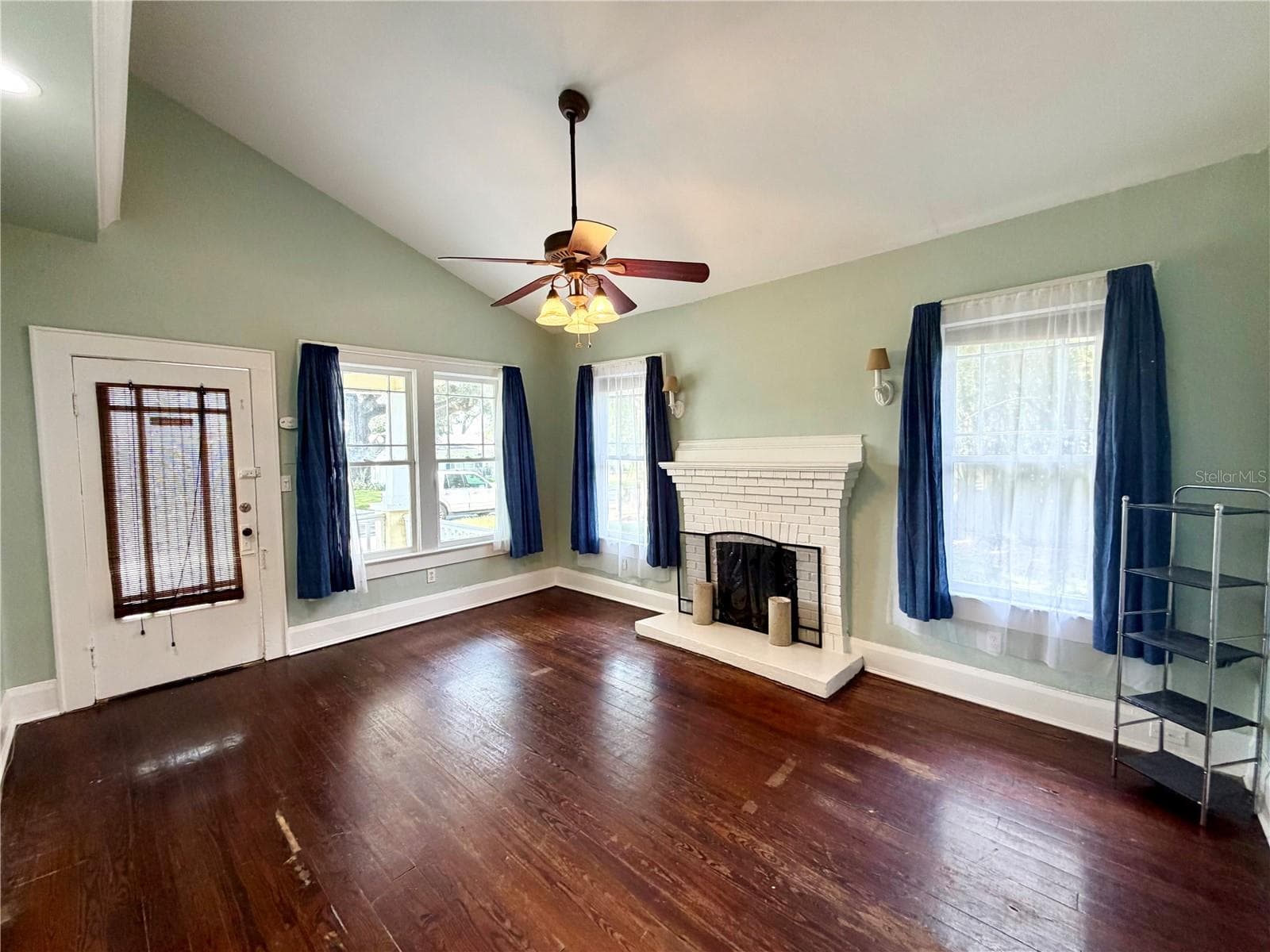 Single Family Residence at 521 YOUNG PL, LAKELAND, photo 18 of 47