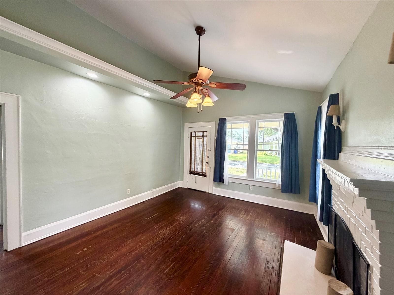 Single Family Residence at 521 YOUNG PL, LAKELAND, photo 19 of 47