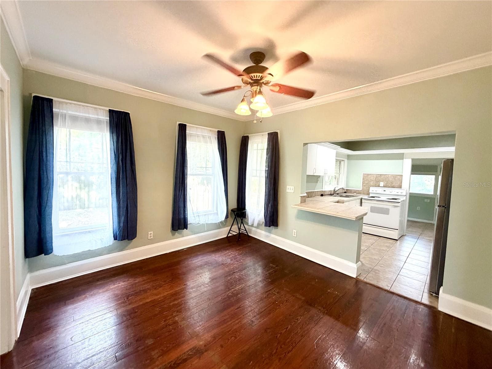 Single Family Residence at 521 YOUNG PL, LAKELAND, photo 23 of 47