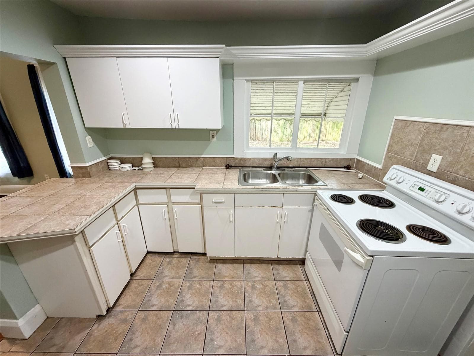 Single Family Residence at 521 YOUNG PL, LAKELAND, photo 29 of 47