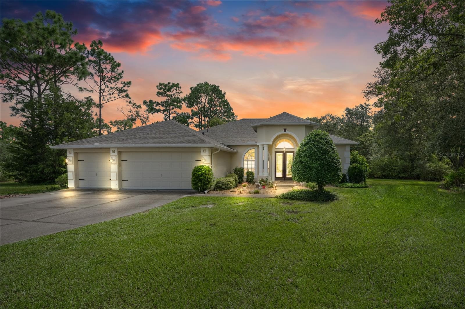 Single Family Residence at 1 COLUBRINA CT, HOMOSASSA, photo 2 of 46