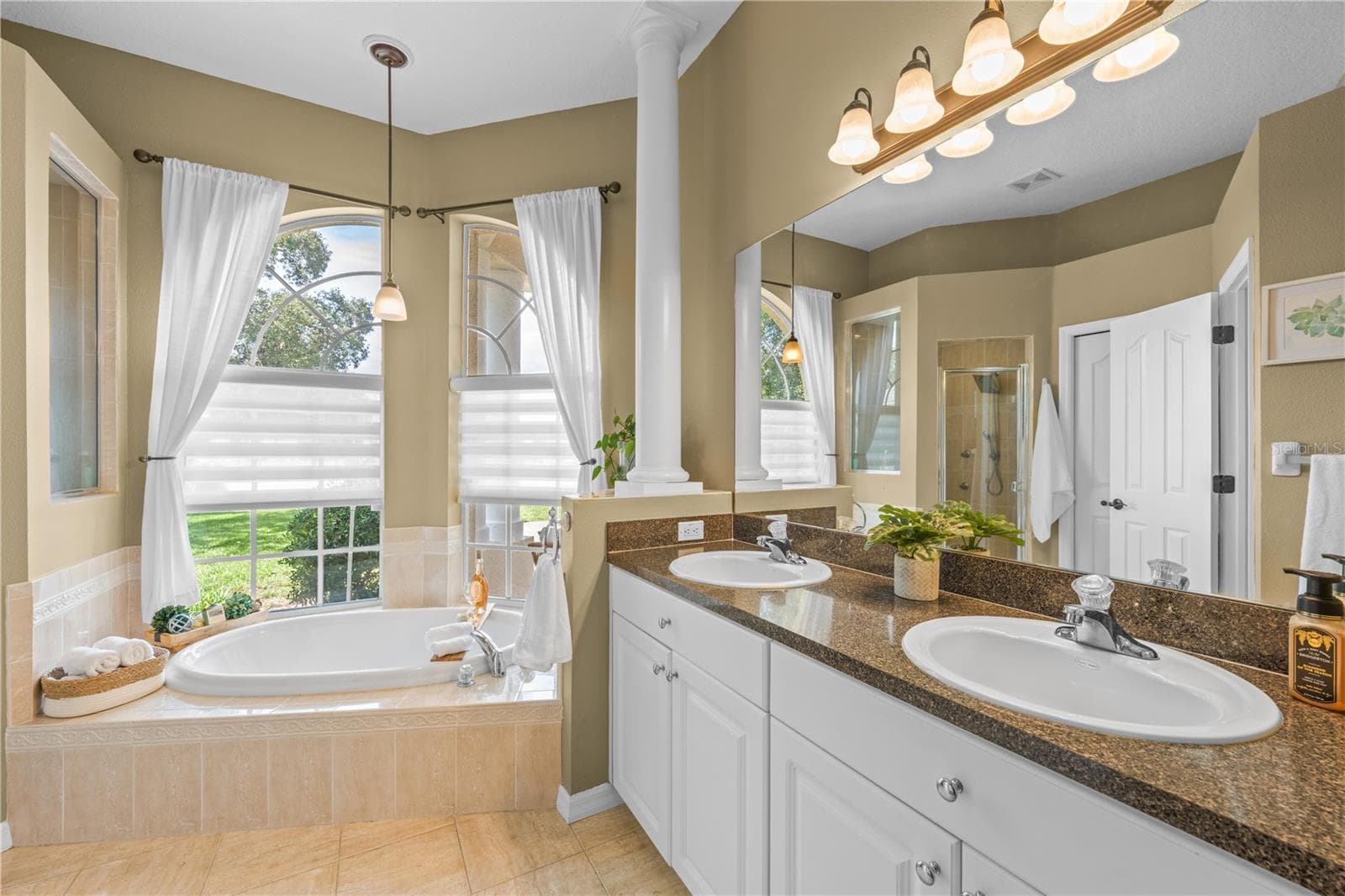 Single Family Residence at 1 COLUBRINA CT, HOMOSASSA, photo 20 of 46