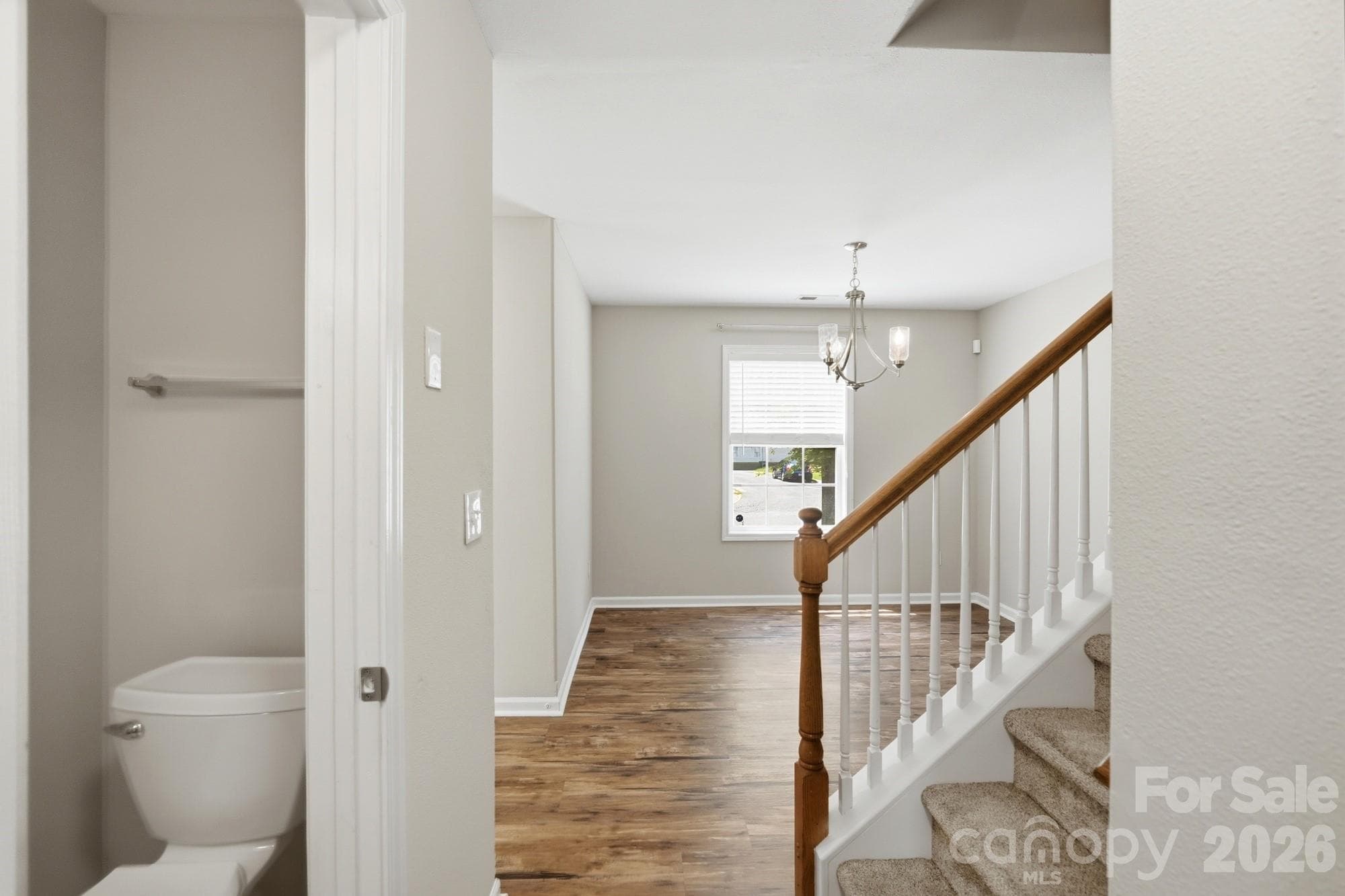 Single Family Residence at 2722 Meadow Knoll Drive, Charlotte, photo 10 of 21