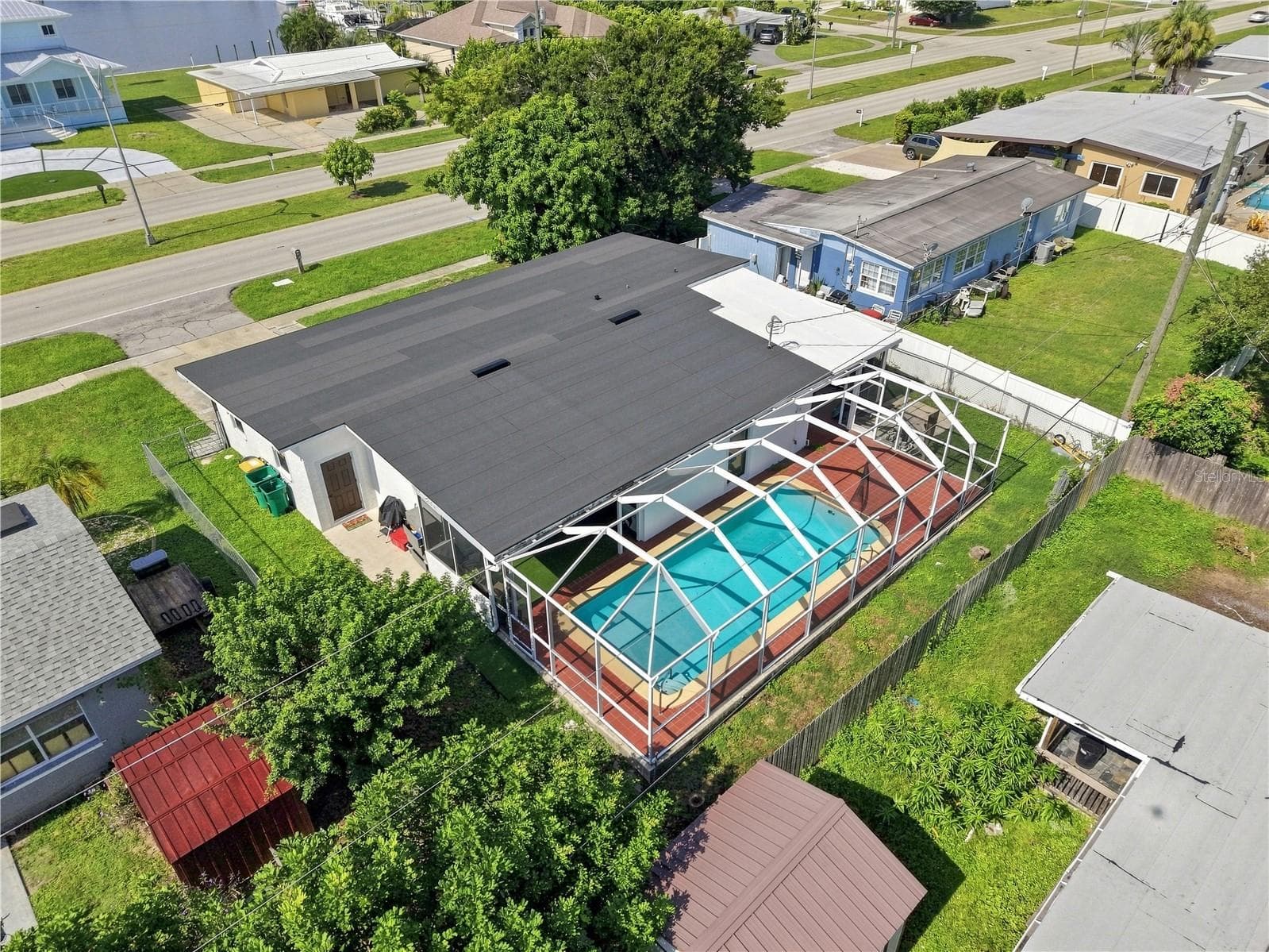 Single Family Residence at 21512 EDGEWATER DR, PORT CHARLOTTE, photo 35 of 37