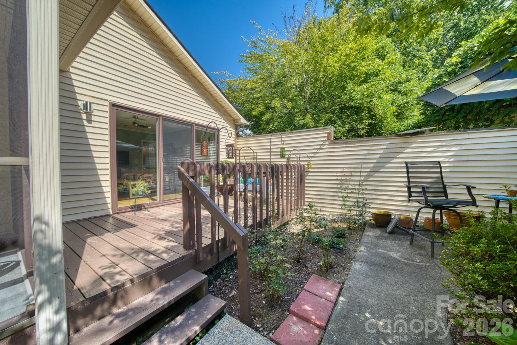Condominium at 130 Exeter Court, Hendersonville, photo 36 of 41
