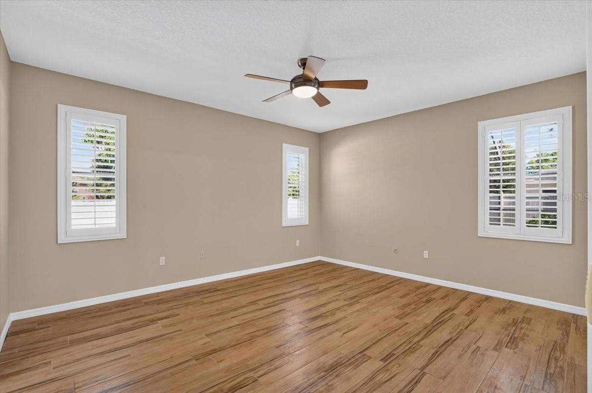 Master bedroom - 2309 SWORDFISH AVE, HOLIDAY