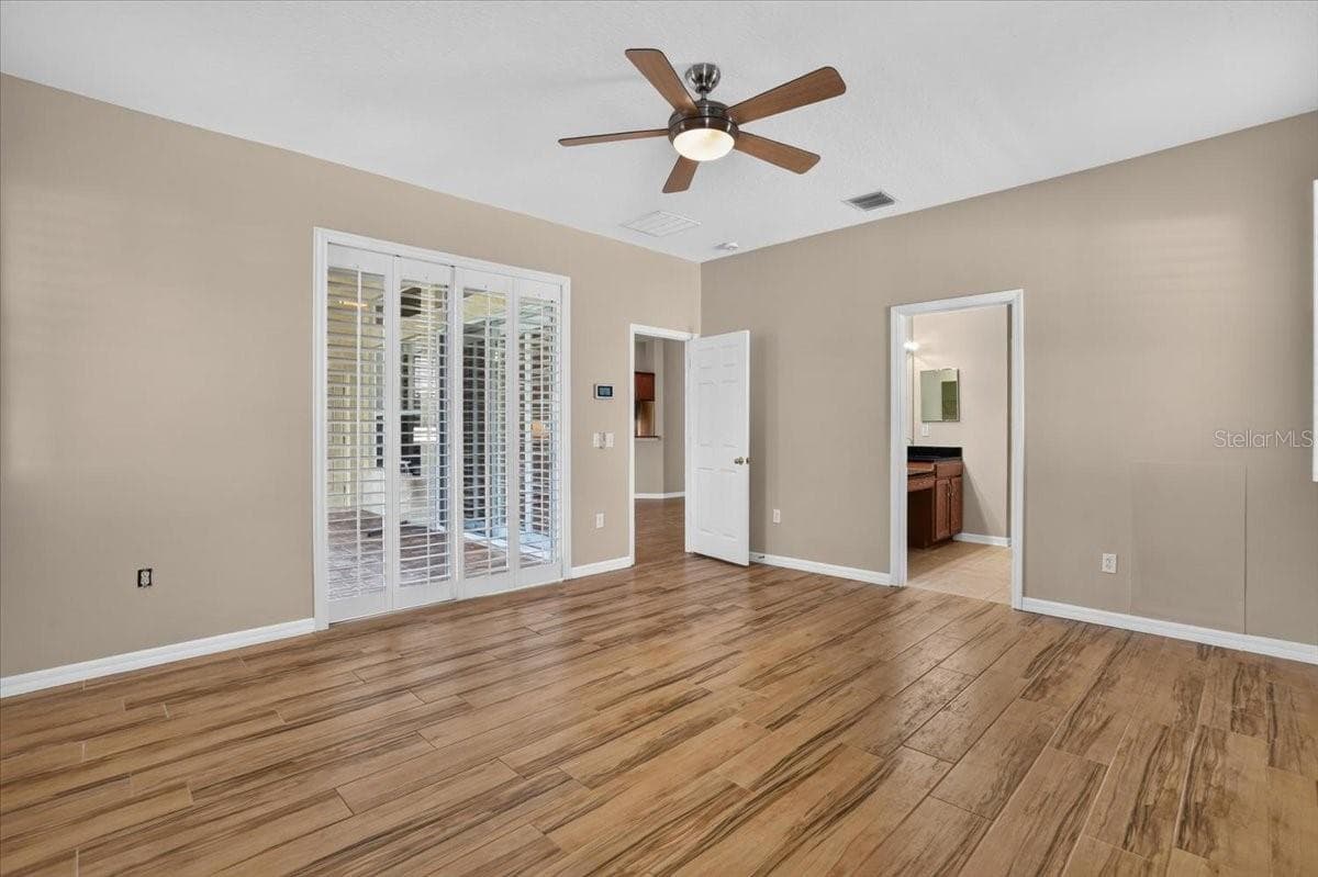 Master bedroom - 2309 SWORDFISH AVE, HOLIDAY