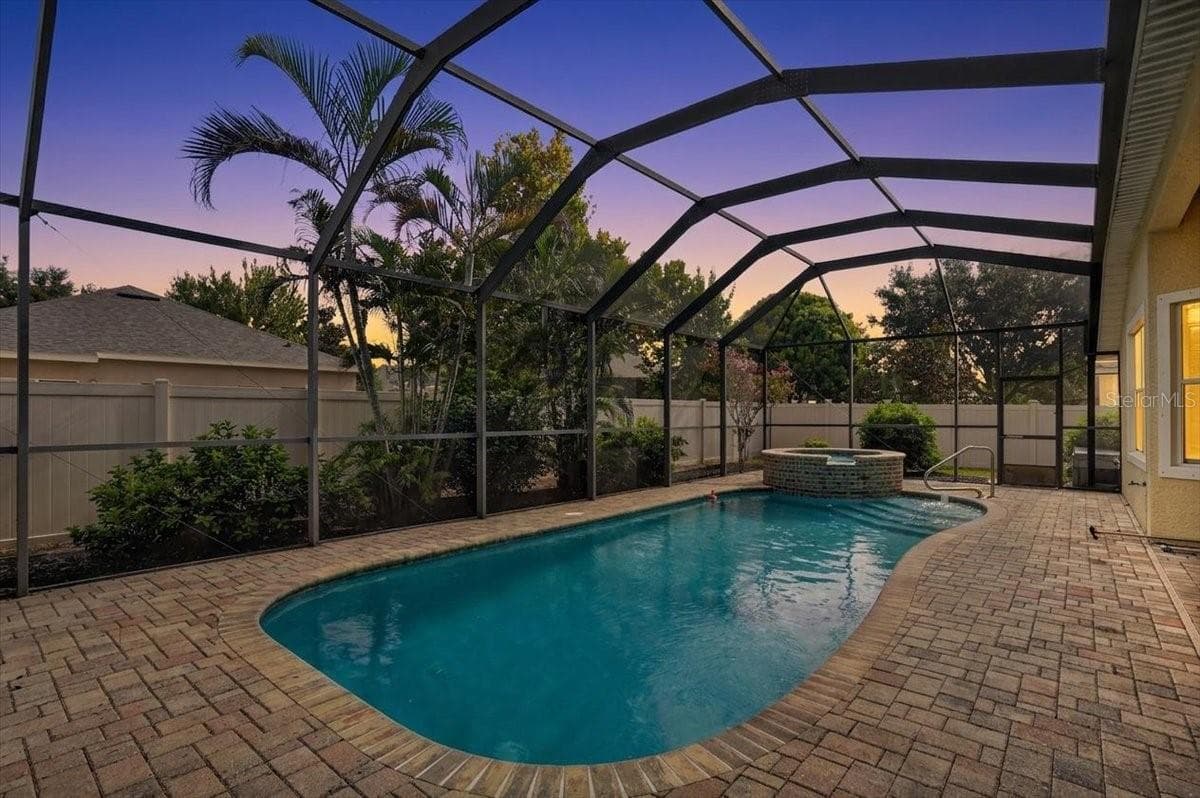 Twilight pool - 2309 SWORDFISH AVE, HOLIDAY