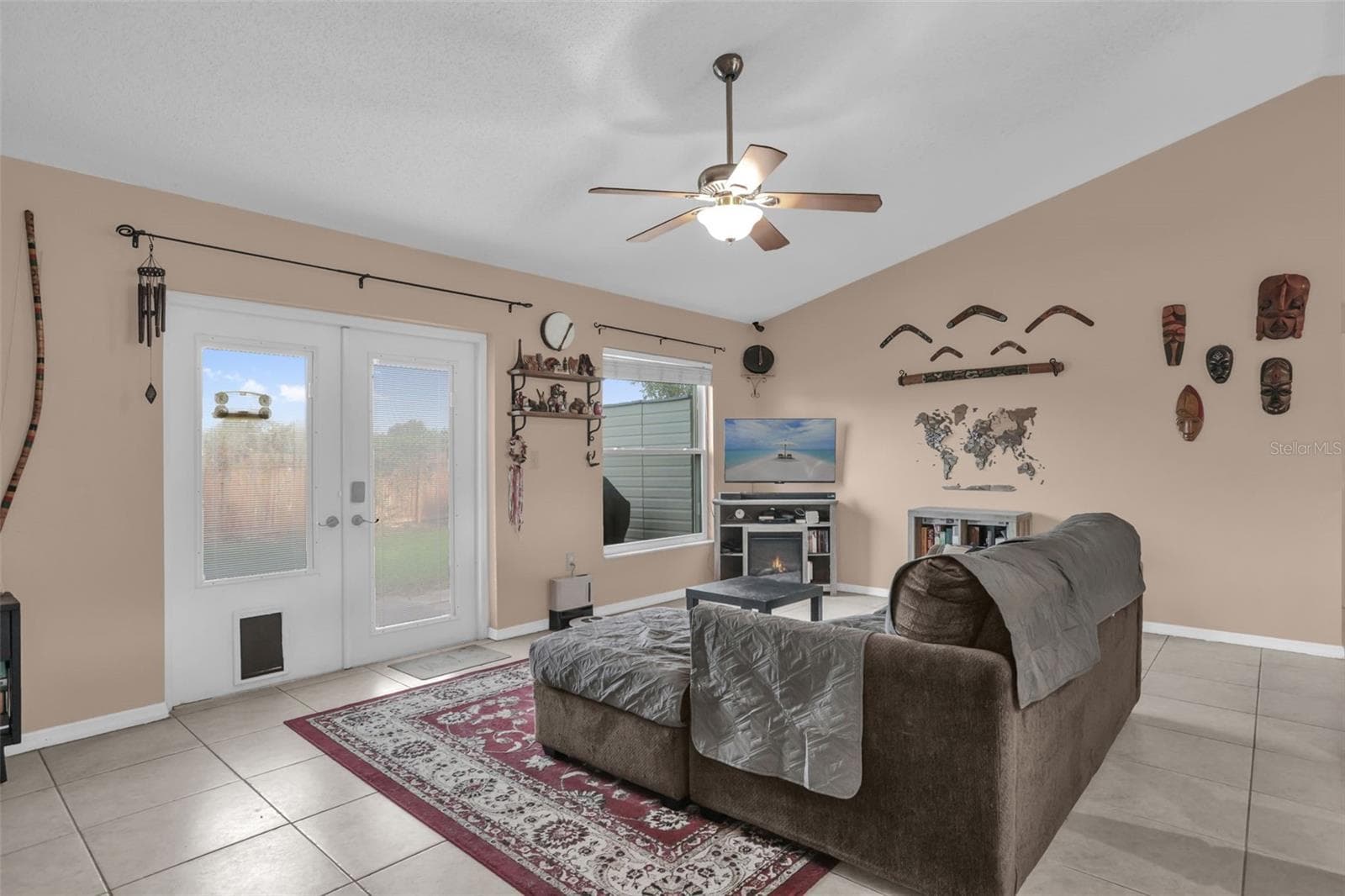 Single Family Residence at 418 GROVEPARK DR, DAVENPORT, photo 9 of 28