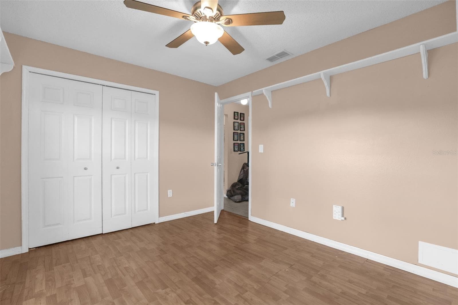 Single Family Residence at 418 GROVEPARK DR, DAVENPORT, photo 18 of 28