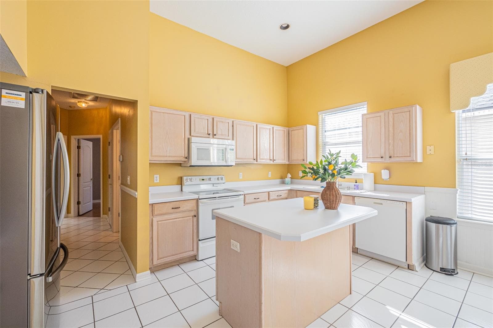Single Family Residence at 7004 PINE HOLLOW DR, MOUNT DORA, photo 14 of 77
