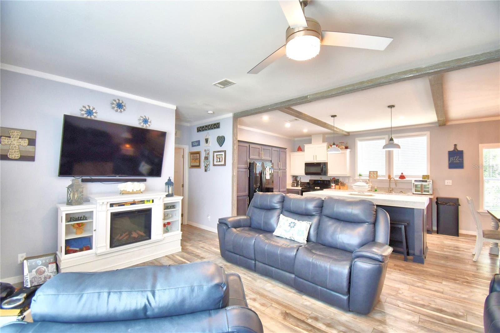 LIVING RM OPEN TO KITCHEN - 2497 US HIGHWAY 98 W, FROSTPROOF