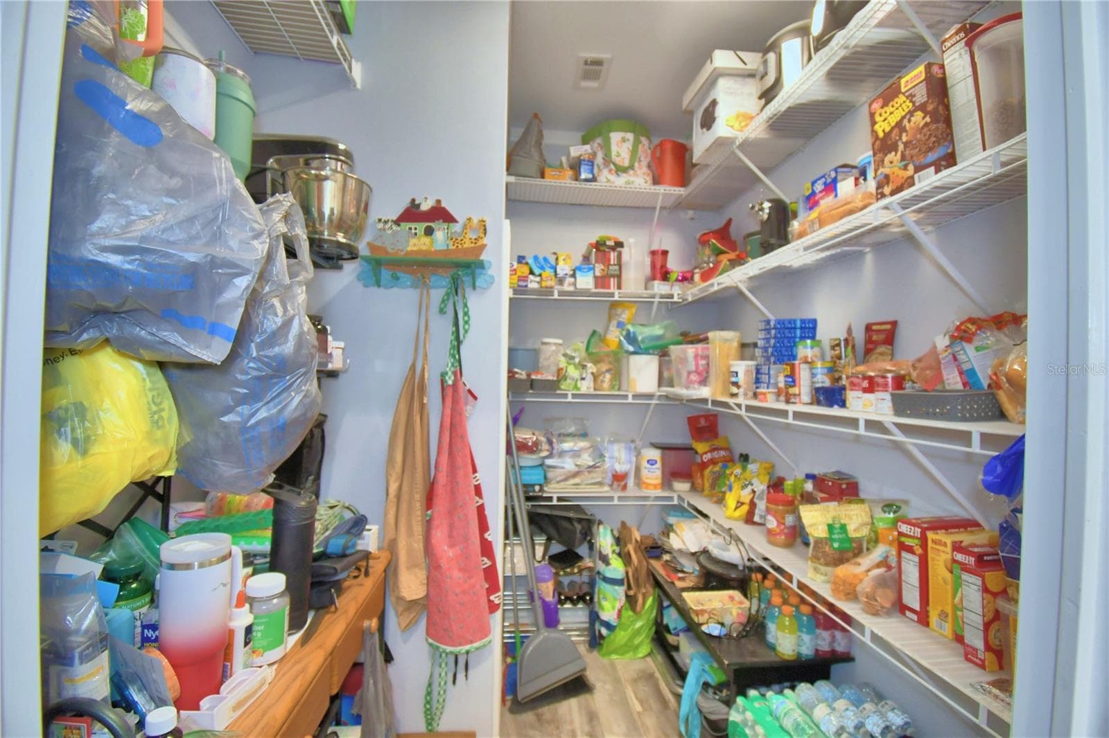 WALK IN PANTRY - 2497 US HIGHWAY 98 W, FROSTPROOF