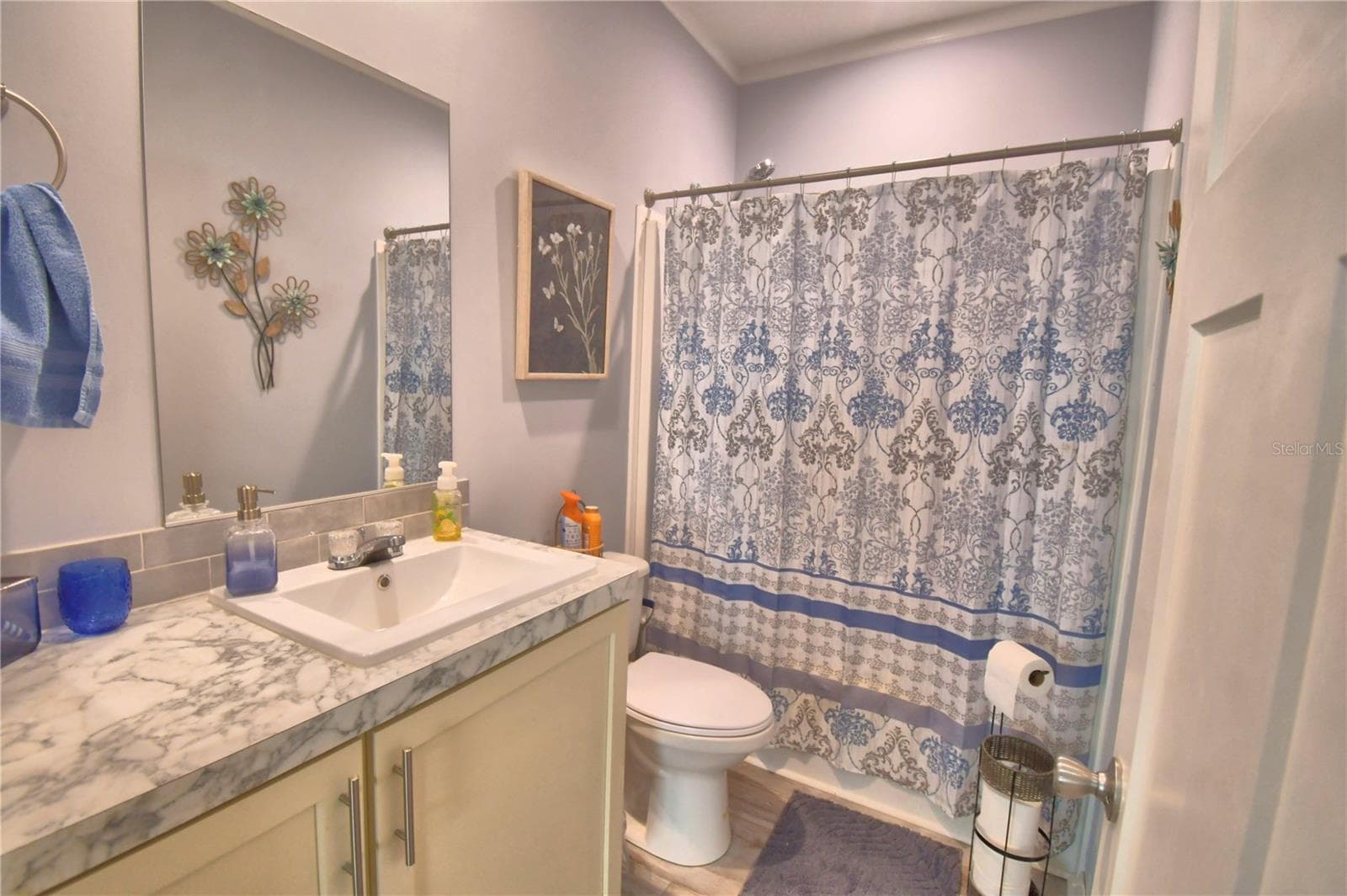 HALL BATH - 2497 US HIGHWAY 98 W, FROSTPROOF