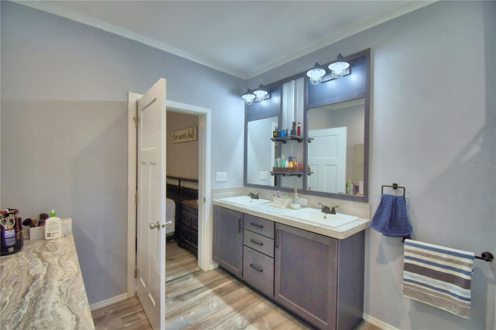 PRIMARY EN SUITE BATH - 2497 US HIGHWAY 98 W, FROSTPROOF
