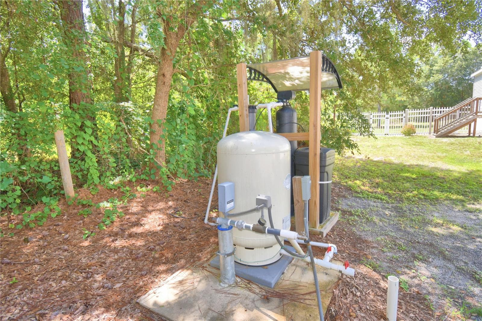 WELL WITH FILTER - 2497 US HIGHWAY 98 W, FROSTPROOF