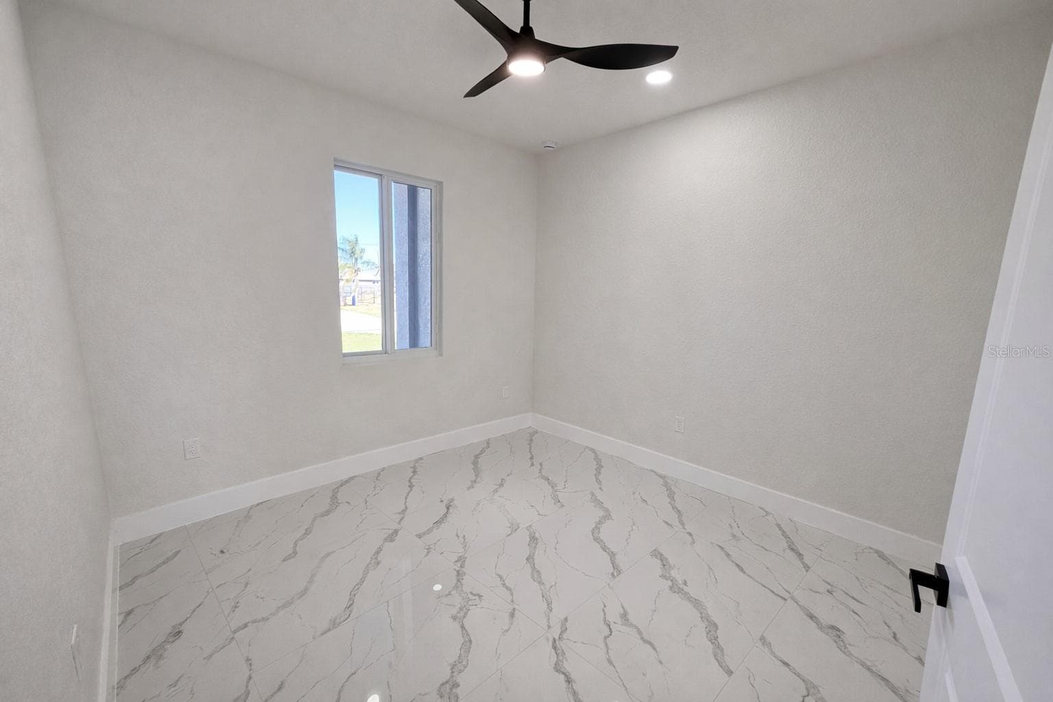 Duplex at 4816/4818 24TH ST SW, LEHIGH ACRES, photo 17 of 40