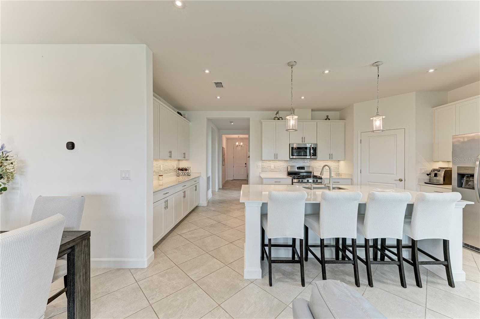 Single Family Residence at 5212 BLUE CRUSH ST, LAKEWOOD RANCH, photo 13 of 66