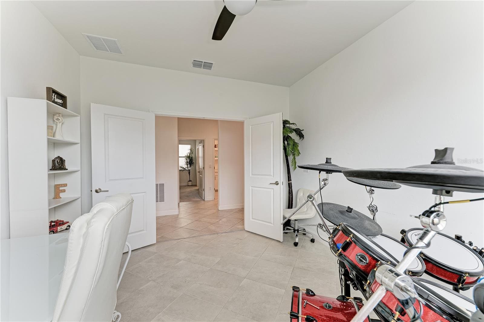 Single Family Residence at 5212 BLUE CRUSH ST, LAKEWOOD RANCH, photo 39 of 66