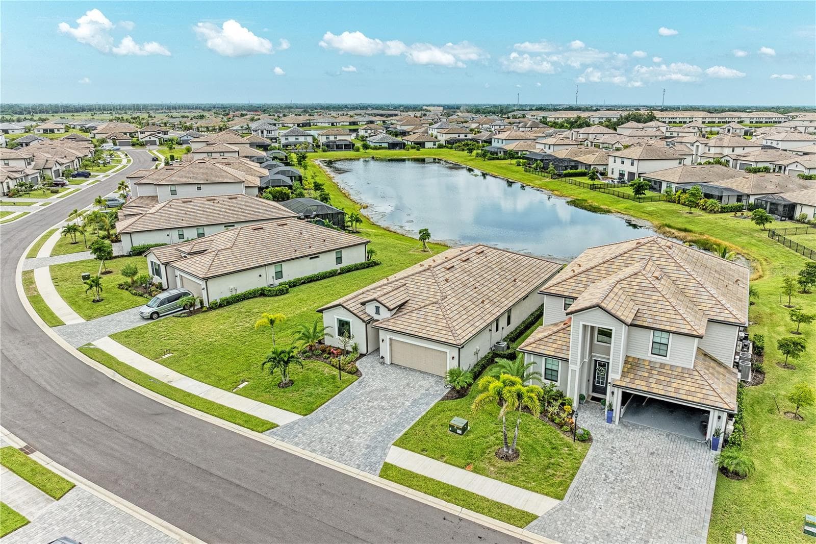 Single Family Residence at 5212 BLUE CRUSH ST, LAKEWOOD RANCH, photo 49 of 66