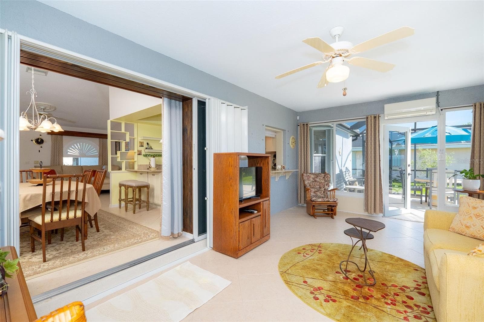 Pocket sliders to FL room - 9296 ARRID CIR, PORT CHARLOTTE