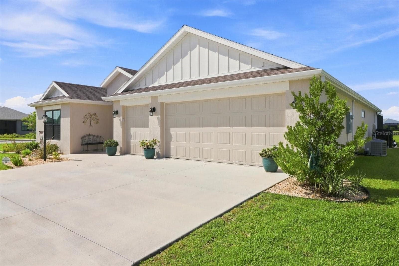 Single Family Residence at 7634 FRANK DIPIETRO DR DR, THE VILLAGES, photo 5 of 43