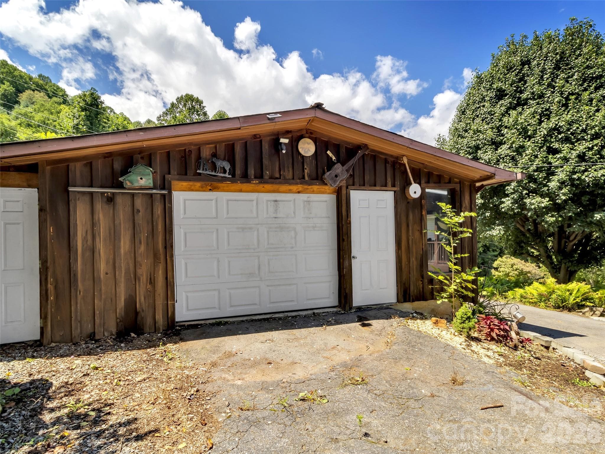 Single Family Residence at 555 Acres View Drive, Waynesville, photo 37 of 48