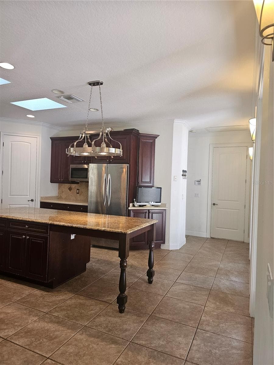 Single Family Residence at 33116 IRONGATE DR, LEESBURG, photo 24 of 95