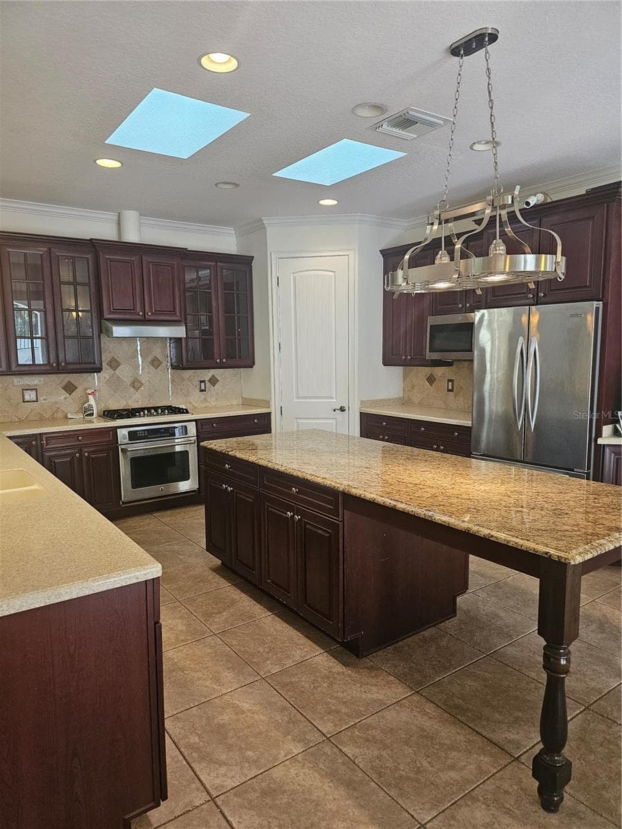 Single Family Residence at 33116 IRONGATE DR, LEESBURG, photo 32 of 95