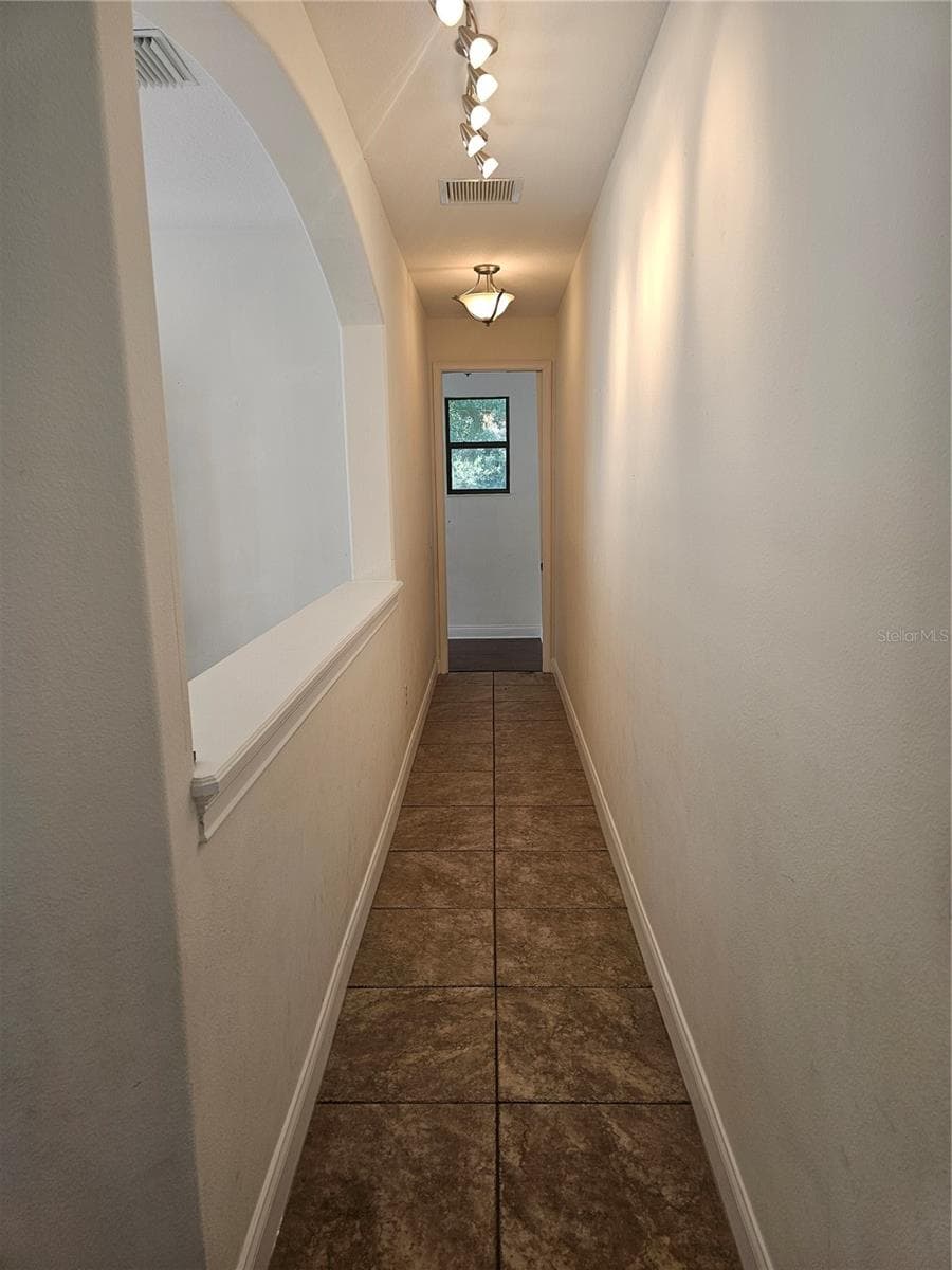 Single Family Residence at 33116 IRONGATE DR, LEESBURG, photo 66 of 95