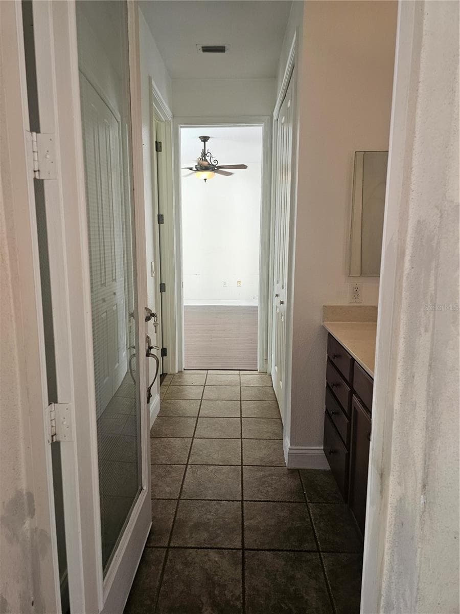 Third Bedroom/separate suite - 33116 IRONGATE DR, LEESBURG